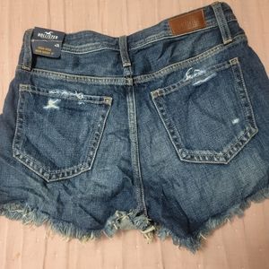 Brand new Hollister size 3 shorts